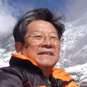 画家 于志学 的照片，单击鼠标查看大图！